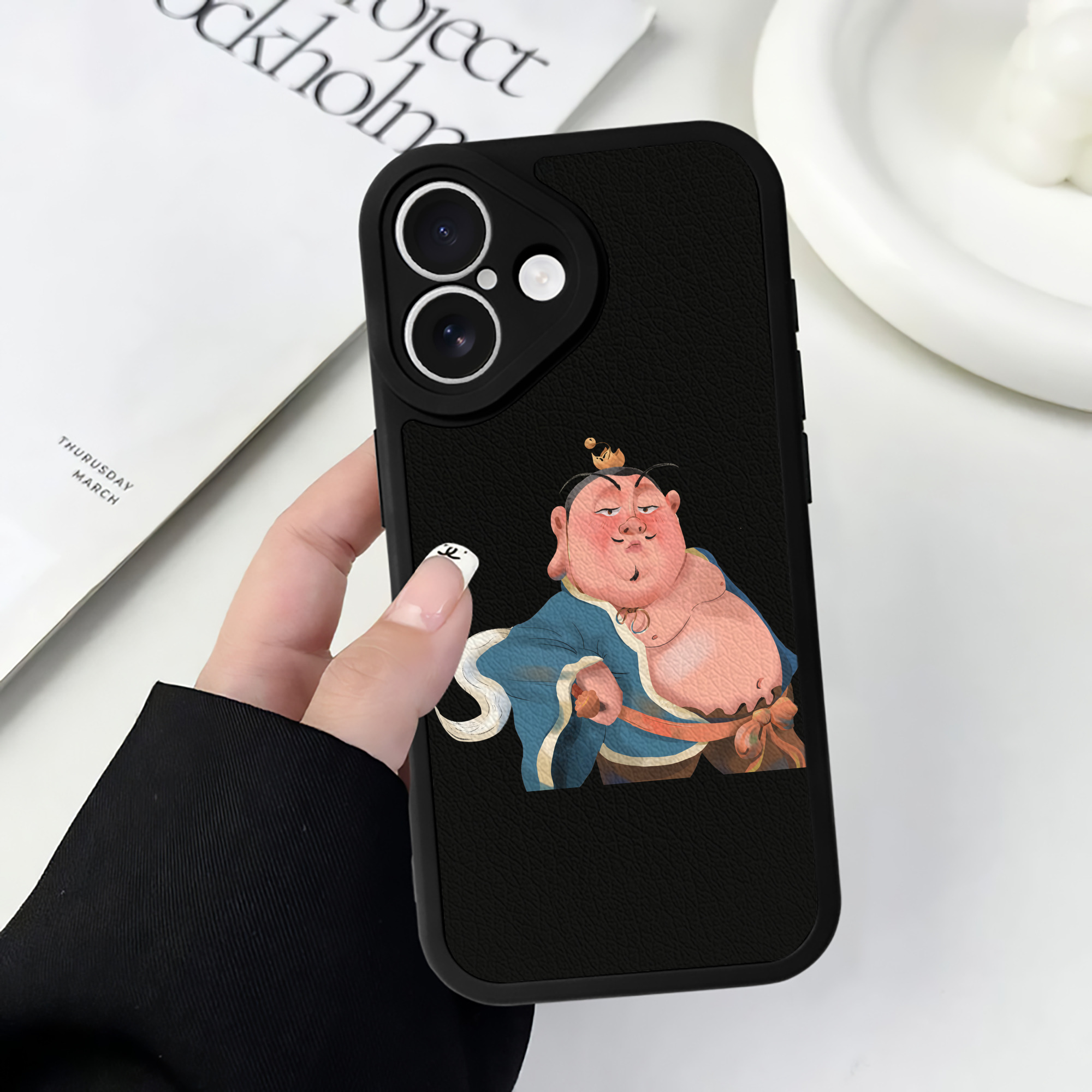 （画像用） Ne Zha 2 ナタ 魔童の大暴れ 【iPhone 16シリーズ対応】シリコンスマホケース（レザー調） 材質：シリコン